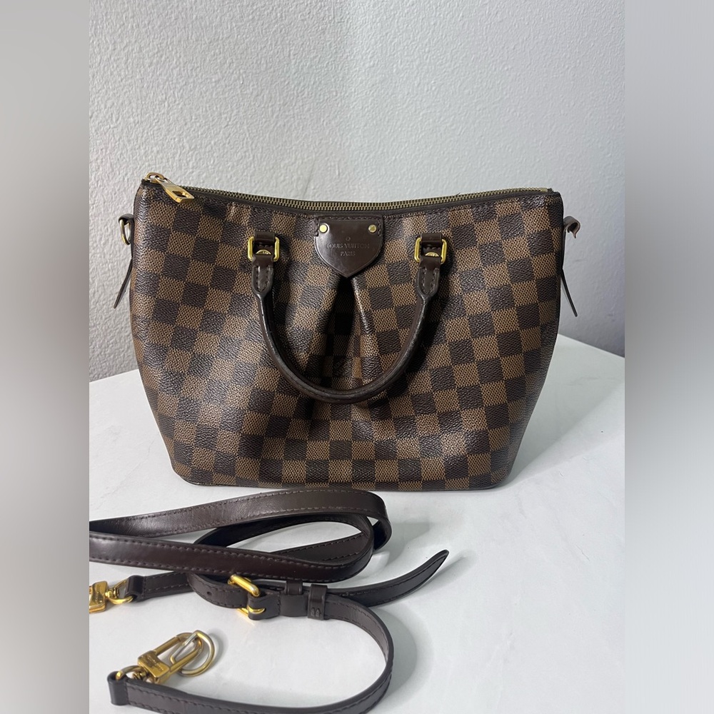 Louis Vuitton sienna bag